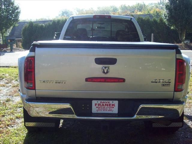 Dodge Ram 3500 2006 photo 2