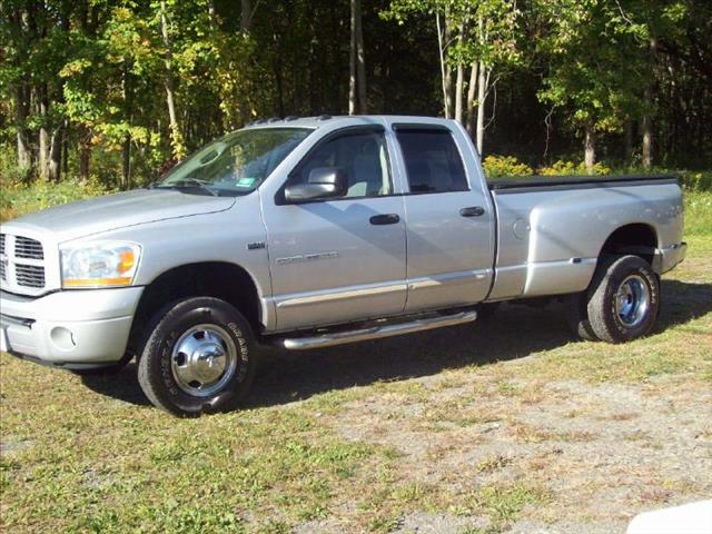 Dodge Ram 3500 2006 photo 4