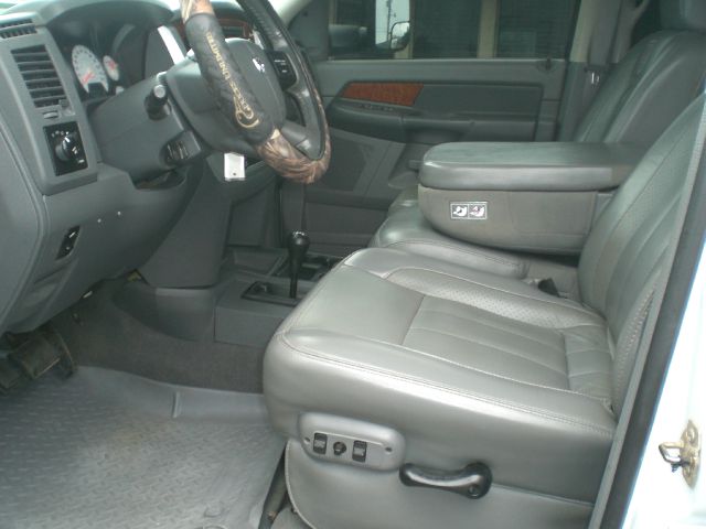 Dodge Ram 3500 2006 photo 15