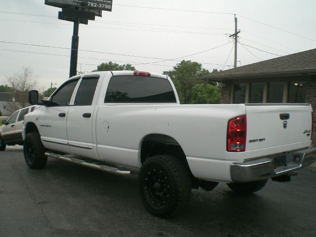 Dodge Ram 3500 2006 photo 2