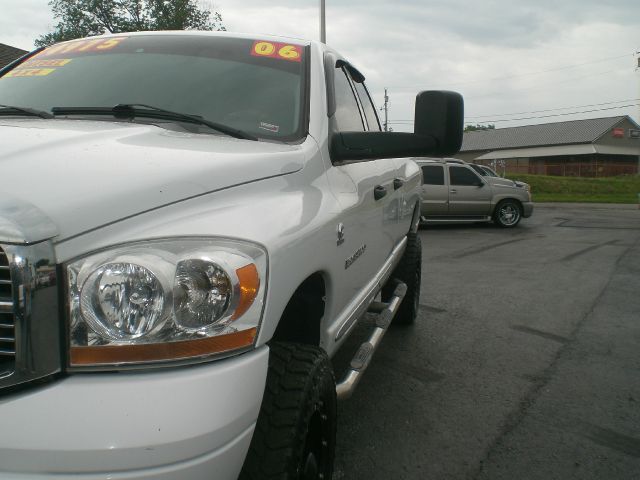 Dodge Ram 3500 2006 photo 9