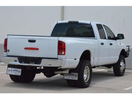 Dodge Ram 3500 Double Cab 4WD V8 4.7 Pickup Truck