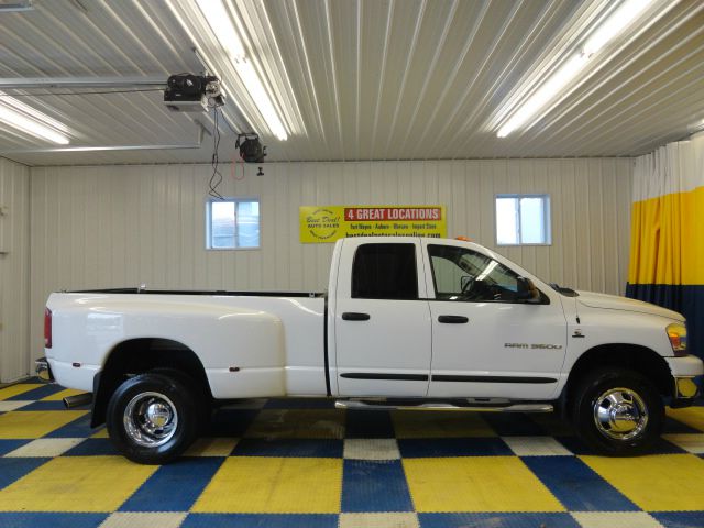 Dodge Ram 3500 2500 SLT Pickup Truck