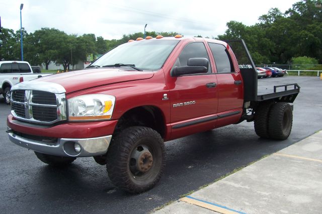 Dodge Ram 3500 2006 photo 3