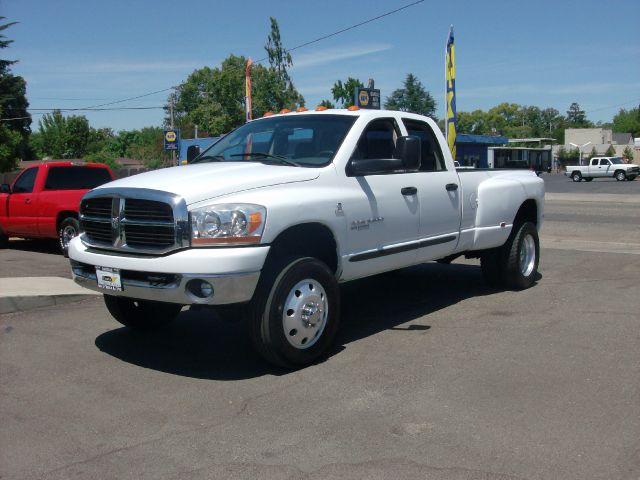 Dodge Ram 3500 2006 photo 1