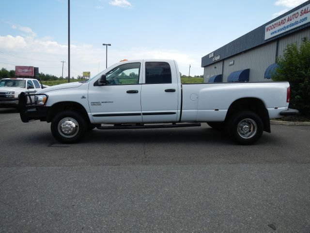 Dodge Ram 3500 2500 SLT Pickup Truck