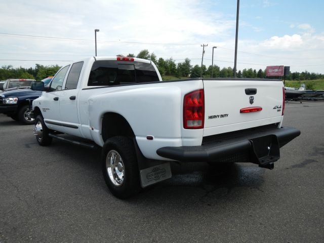 Dodge Ram 3500 2006 photo 3