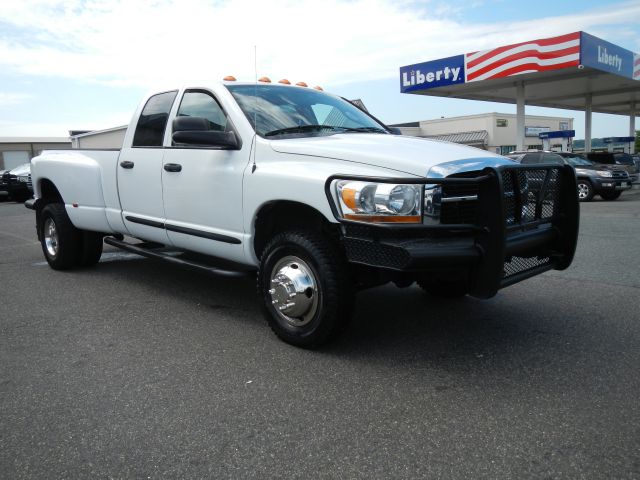 Dodge Ram 3500 2006 photo 4