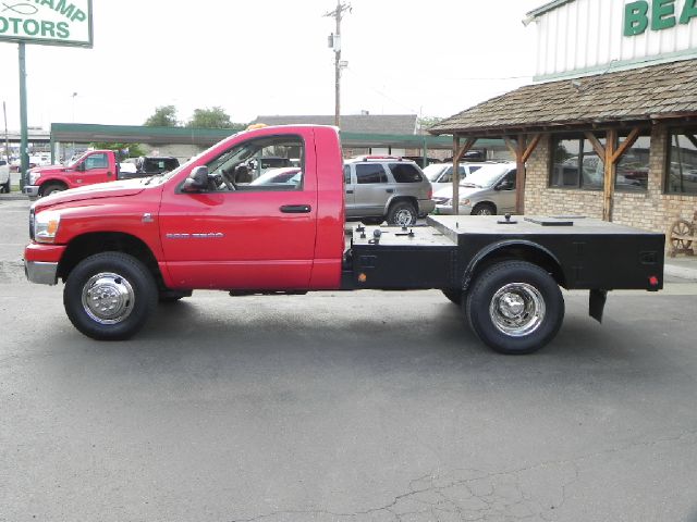 Dodge Ram 3500 2006 photo 11