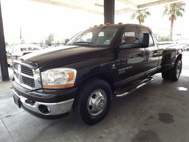 Dodge Ram 3500 2006 photo 1