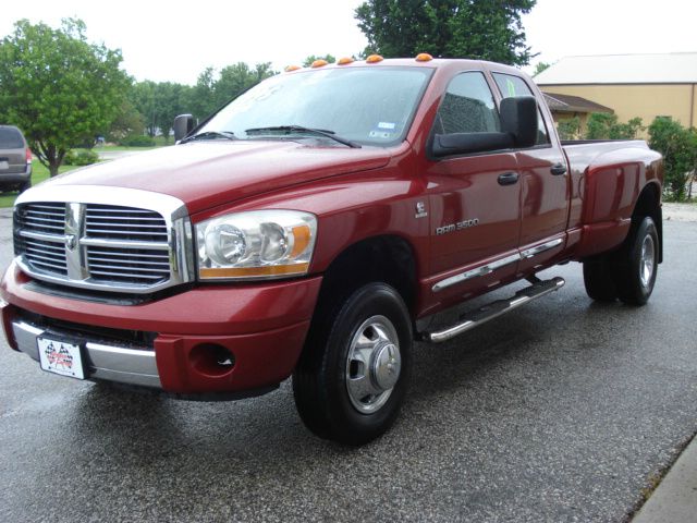 Dodge Ram 3500 2006 photo 4