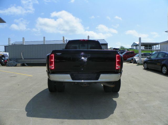 Dodge Ram 3500 2006 photo 14