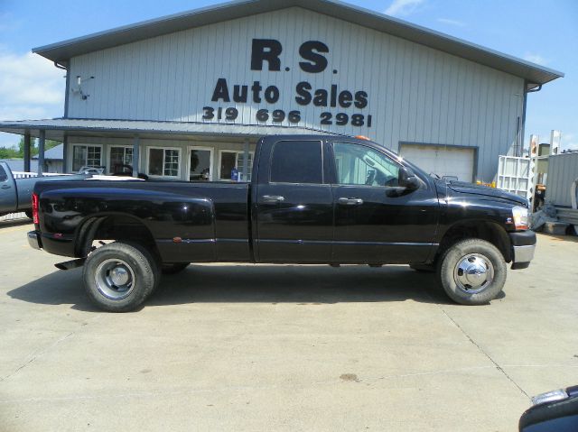 Dodge Ram 3500 2006 photo 2