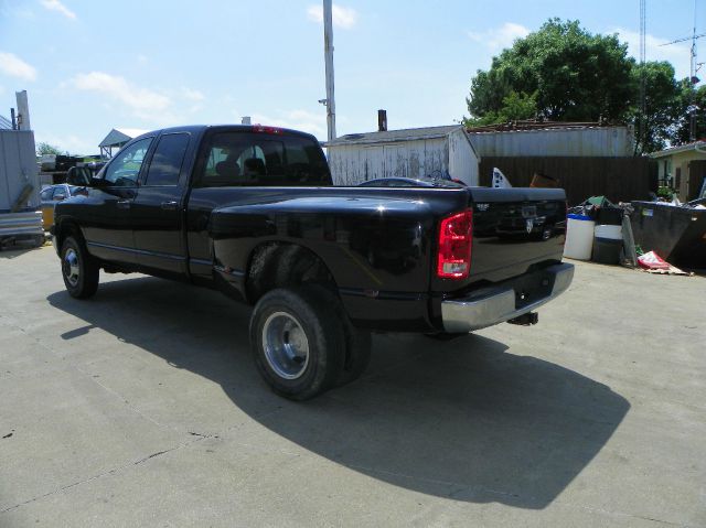 Dodge Ram 3500 2006 photo 27