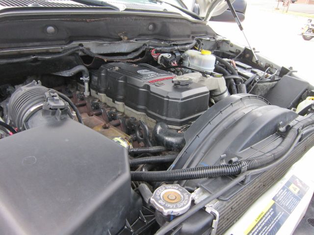 Dodge Ram 3500 2006 photo 25