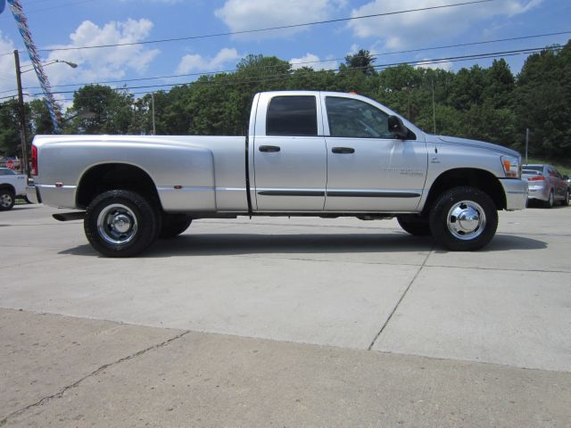 Dodge Ram 3500 2006 photo 31