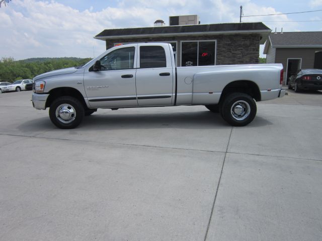 Dodge Ram 3500 2006 photo 35