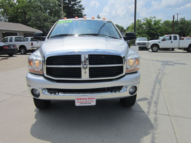 Dodge Ram 3500 2006 photo 42