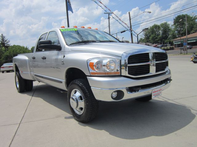 Dodge Ram 3500 2006 photo 47