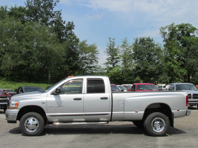 Dodge Ram 3500 2006 photo 1