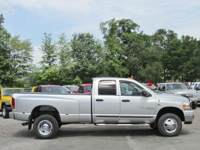 Dodge Ram 3500 2006 photo 3