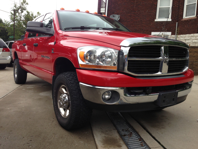 Dodge Ram 3500 3500 SLT Crew LB Dually DSL Pickup Truck