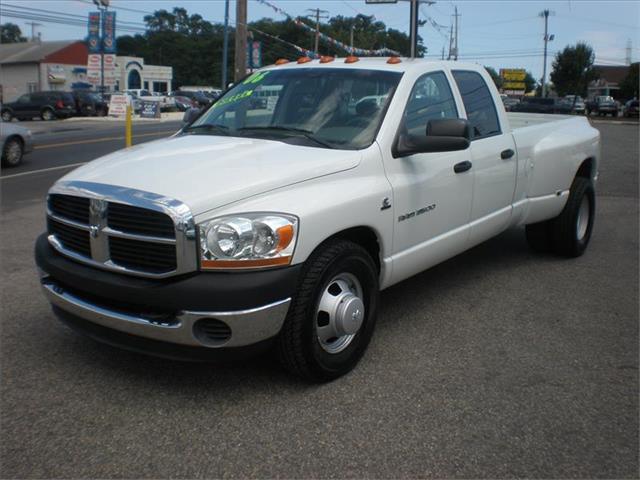 Dodge Ram 3500 2006 photo 1