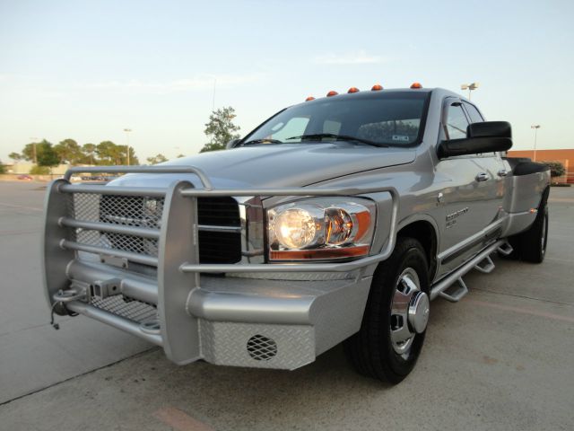 Dodge Ram 3500 3.0si Coupe Pickup Truck