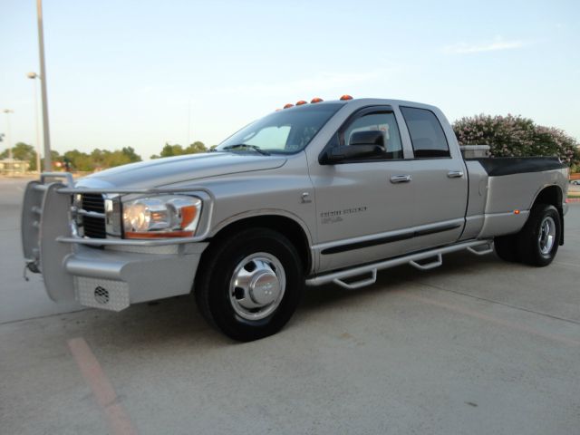 Dodge Ram 3500 2006 photo 3