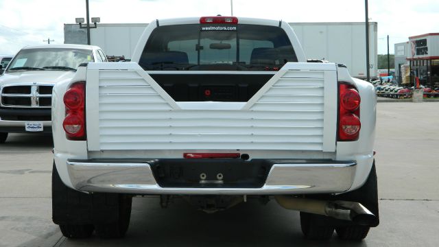 Dodge Ram 3500 2007 photo 9