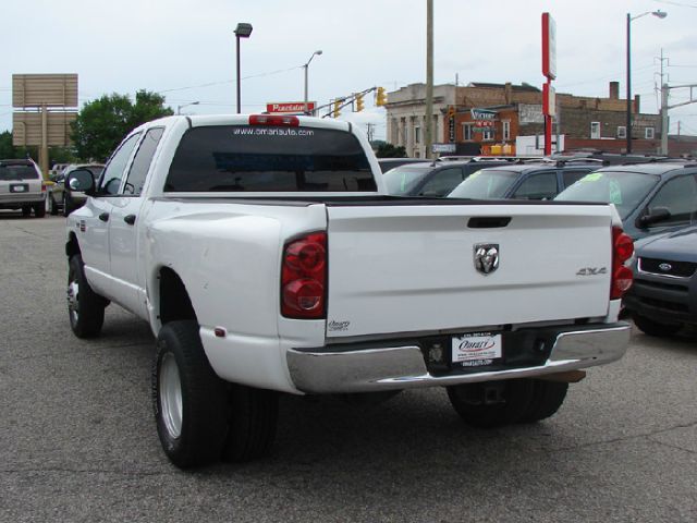 Dodge Ram 3500 2007 photo 2