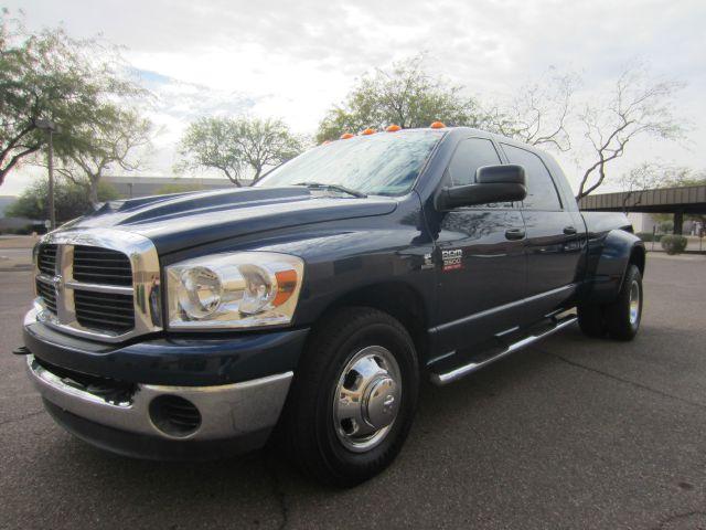 Dodge Ram 3500 2WD Crewmax Short Bed 5.7L Grade (SE) Truck Pickup Truck