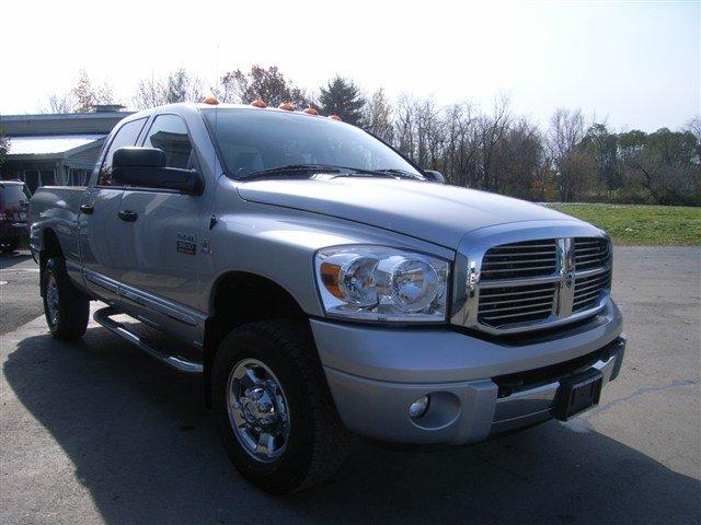 Dodge Ram 3500 SL2 Pickup