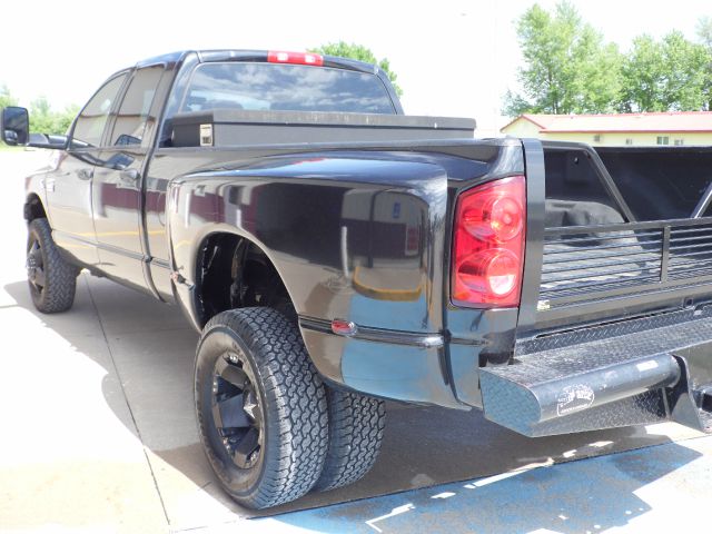 Dodge Ram 3500 2007 photo 17