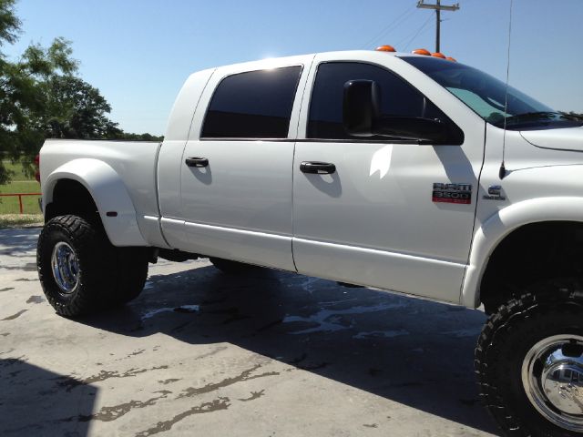 Dodge Ram 3500 2007 photo 10