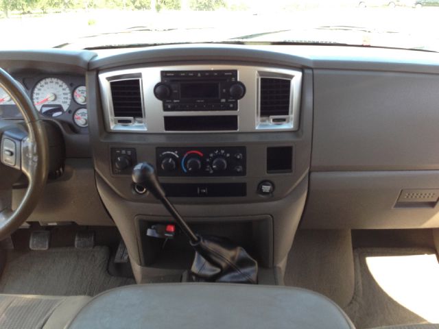 Dodge Ram 3500 2007 photo 27