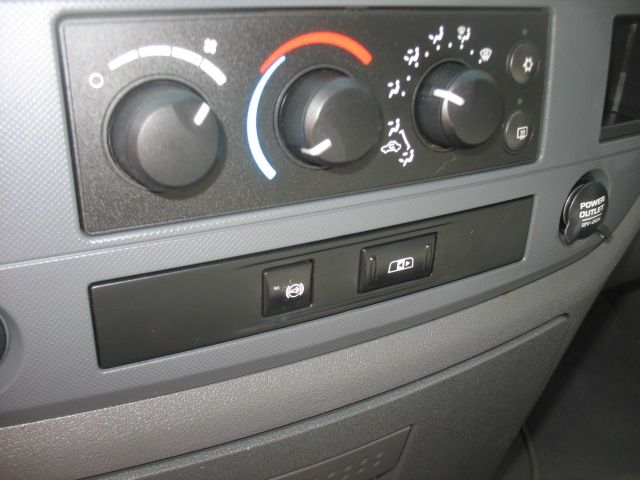 Dodge Ram 3500 2008 photo 23