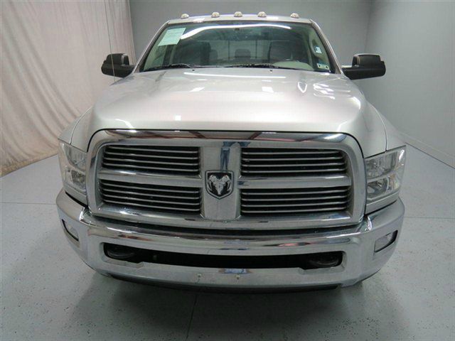 Dodge Ram 3500 2010 photo 2