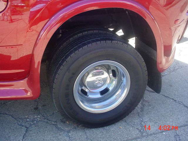 Dodge Ram 3500 2010 photo 4