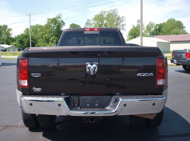 Dodge Ram 3500 2010 photo 3