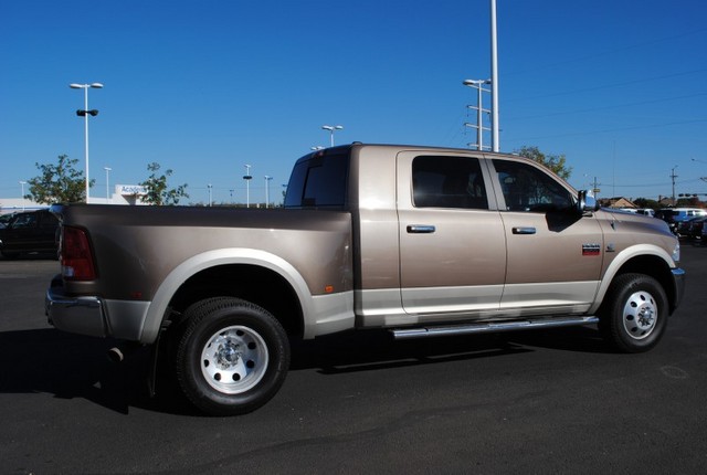 Dodge Ram 3500 2010 photo 4