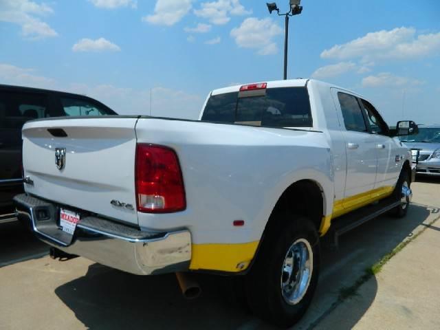 Dodge Ram 3500 2010 photo 2