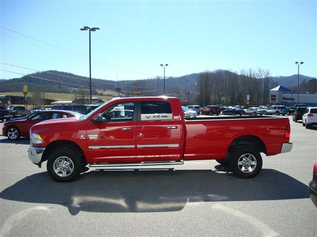 Dodge Ram 3500 2010 photo 2