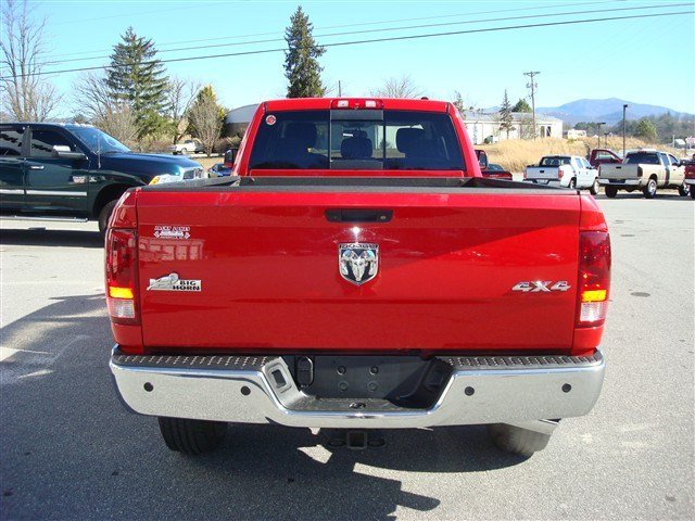 Dodge Ram 3500 2010 photo 3