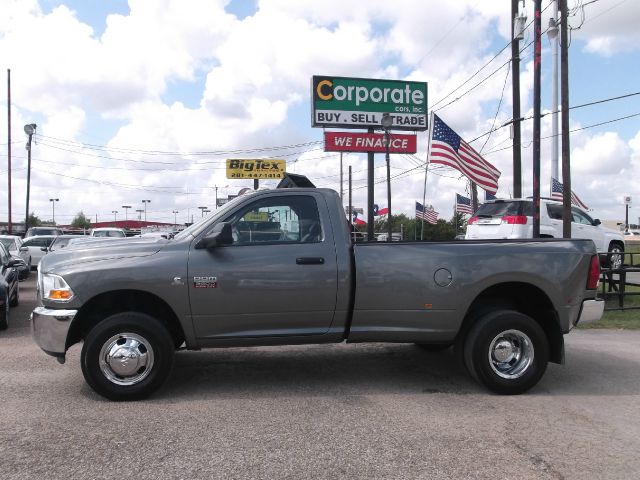 Dodge Ram 3500 2011 photo 2