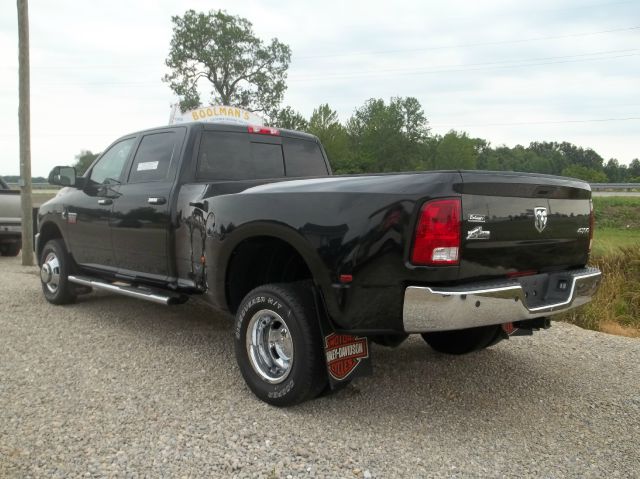 Dodge Ram 3500 2011 photo 2