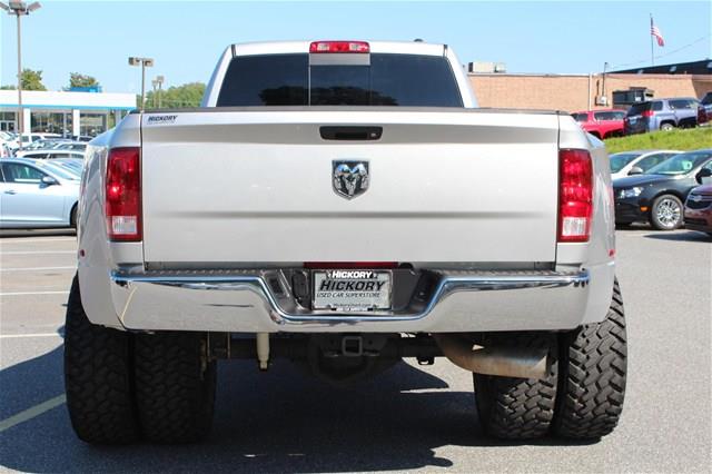 Dodge Ram 3500 2011 photo 22