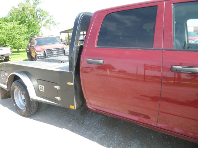 Dodge Ram 3500 2011 photo 13