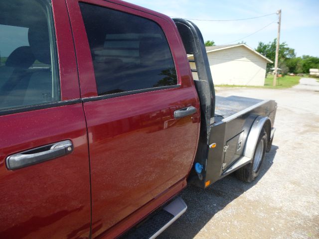 Dodge Ram 3500 2011 photo 27