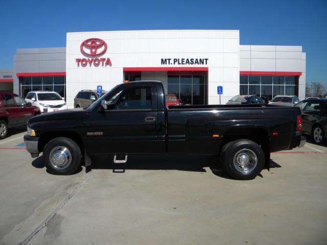 Dodge Ram Pickup Crew Cab 4WD Pickup